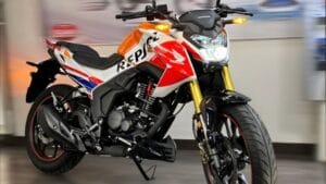 Honda-Hornet-2025-Launched-Stylish-Streetfighter-Motorcycle-with-Reliable-Engine-Comfort-Premium-Features-2
